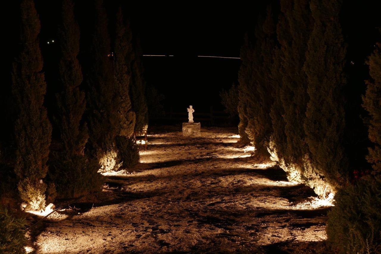 Christou Estate & Villas Pyrgos Kallistis ภายนอก รูปภาพ